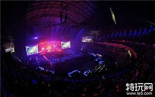 而滑雪作为 而滑雪作为