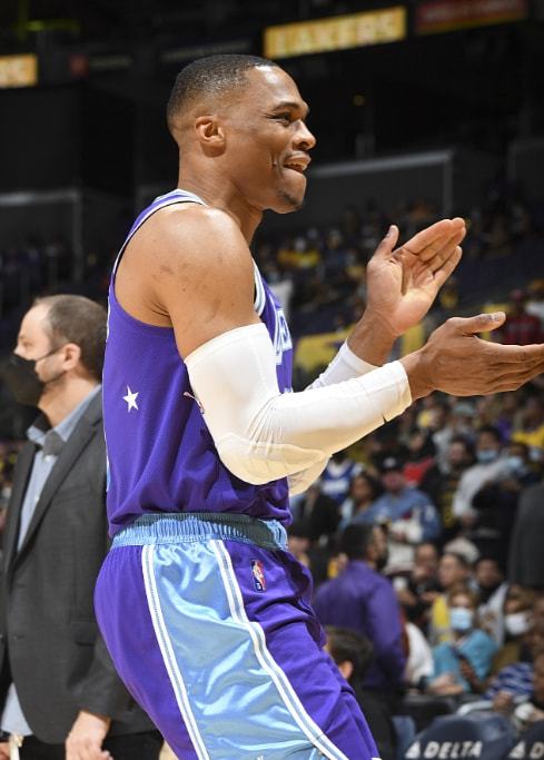 的球员之一 的球员之一